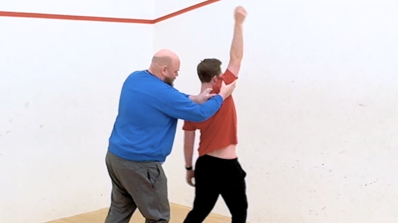 Read a joint's real range of motion properly, and know straight away whether it's injury risk or just how she's built